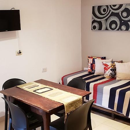 Apart Temporario Saenz Pena Apartamento Saenz Pena  Exterior foto
